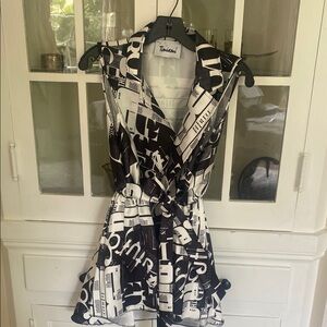 Torrid Monochrome Graphic Wrap Top
